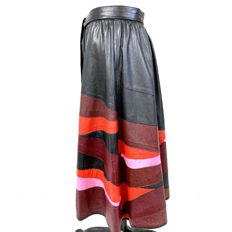 1970s Anu PENTIK Reindeer Leather Finland Womens Vintage Skirt Applique Patchwork 30"Wx30.5"L