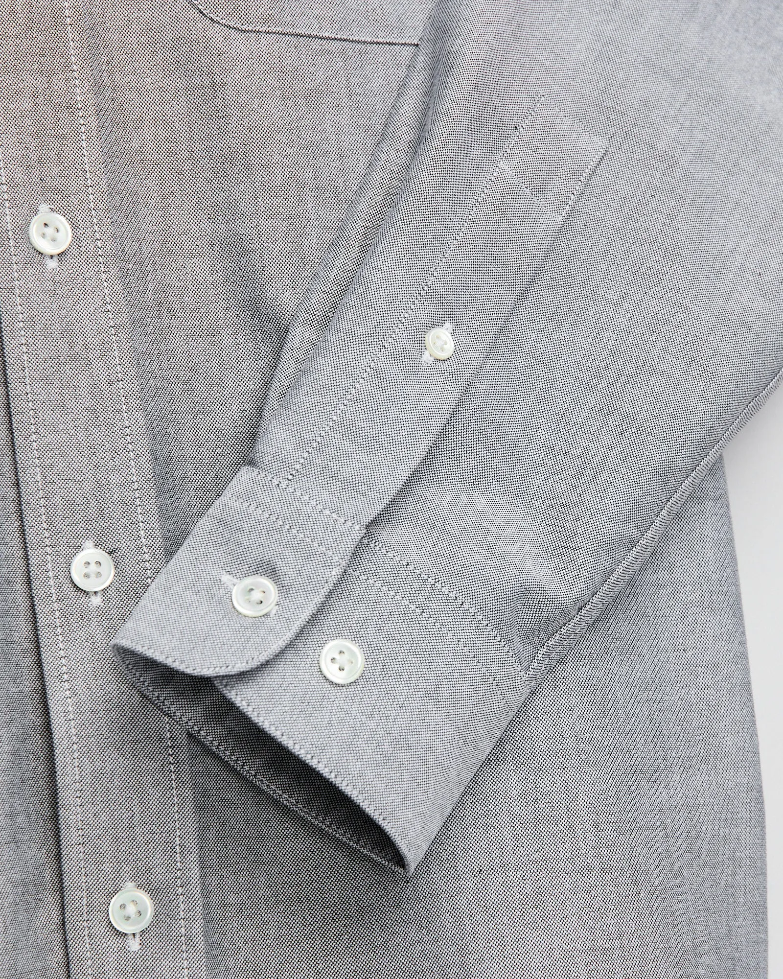 Belavista Button-Up Shirt in Black