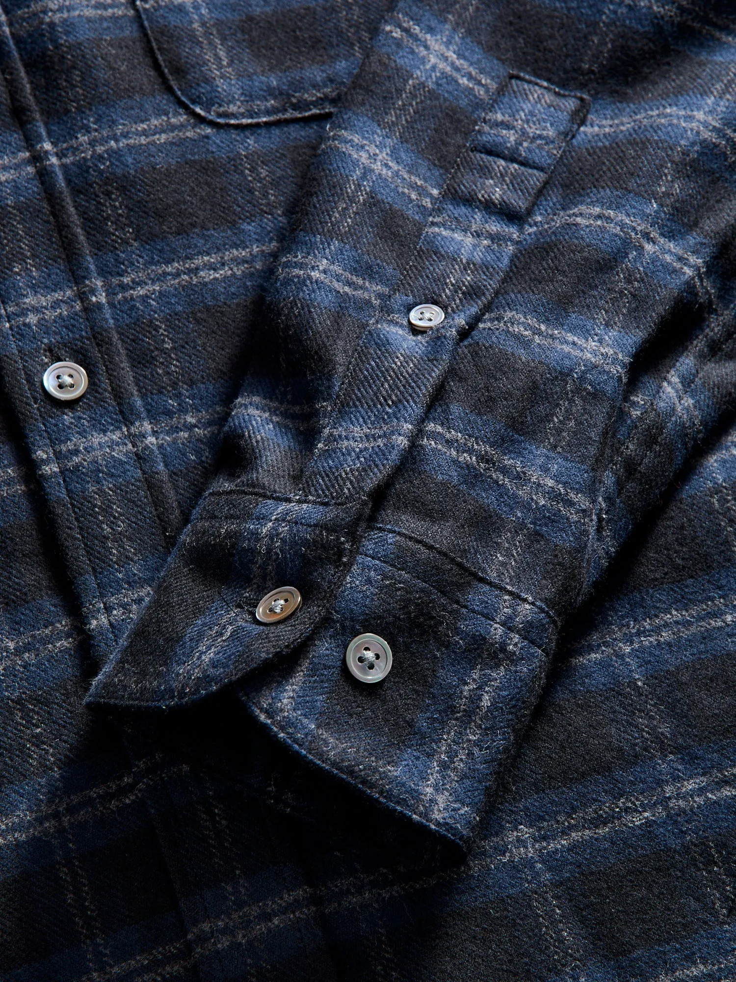 Cachal Button-Up Shirt in Dark Navy