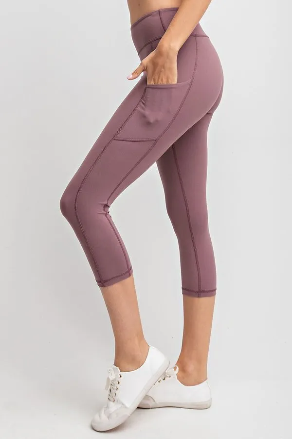 HIGH WAIST CAPRI YOGA LEGGINGS W SIDE POCKETS