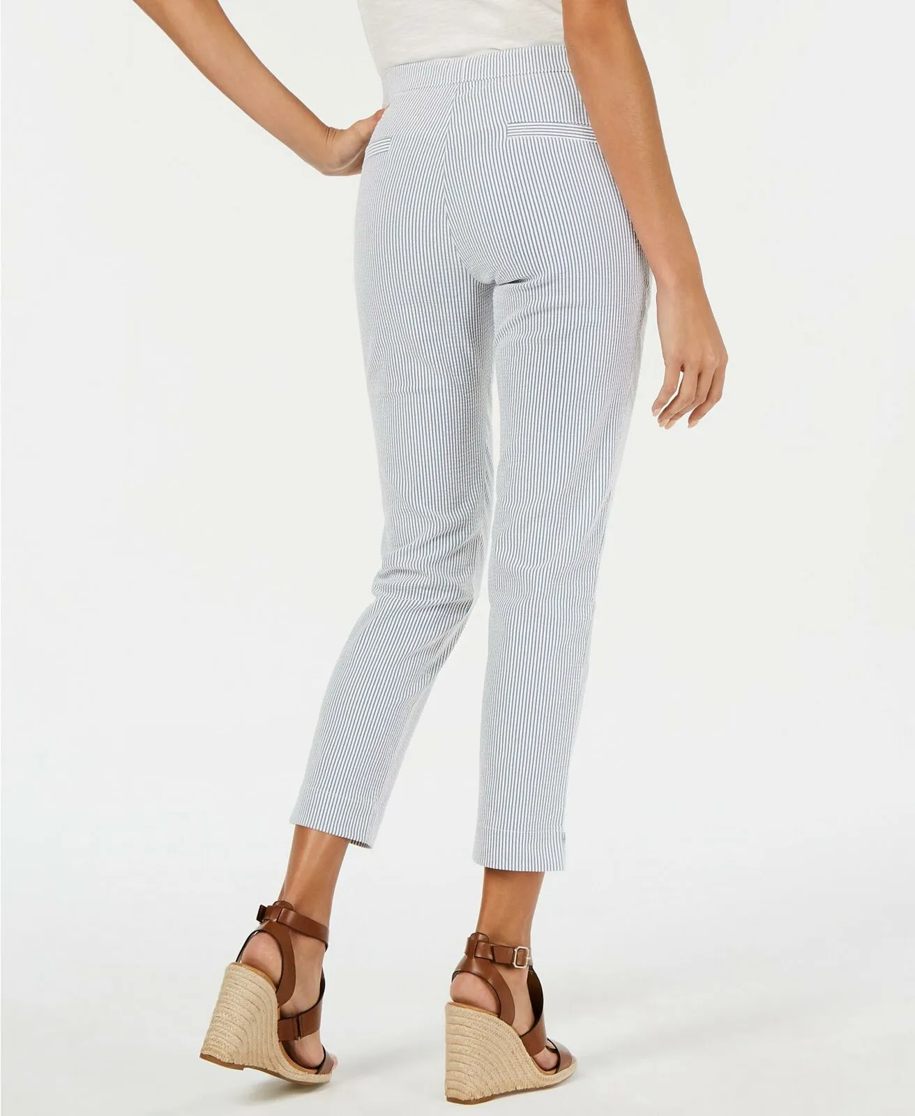 HUE Women's Seersucker Skimmer Leggings. U20771H