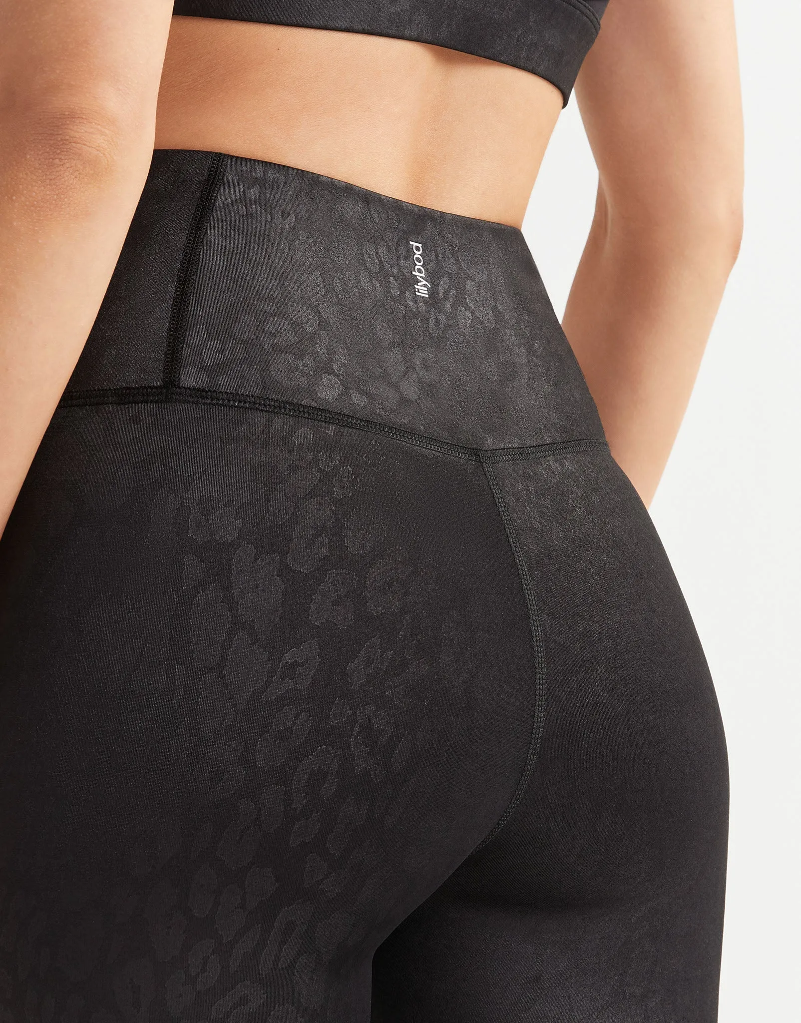 LIMIT High-Shine Legging - Animal - Black