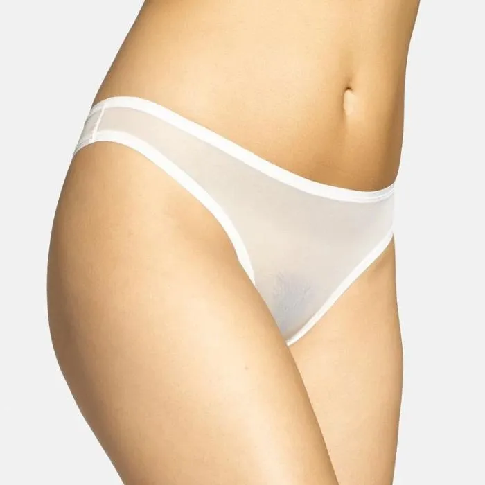 Luelle: Anna Thong - White