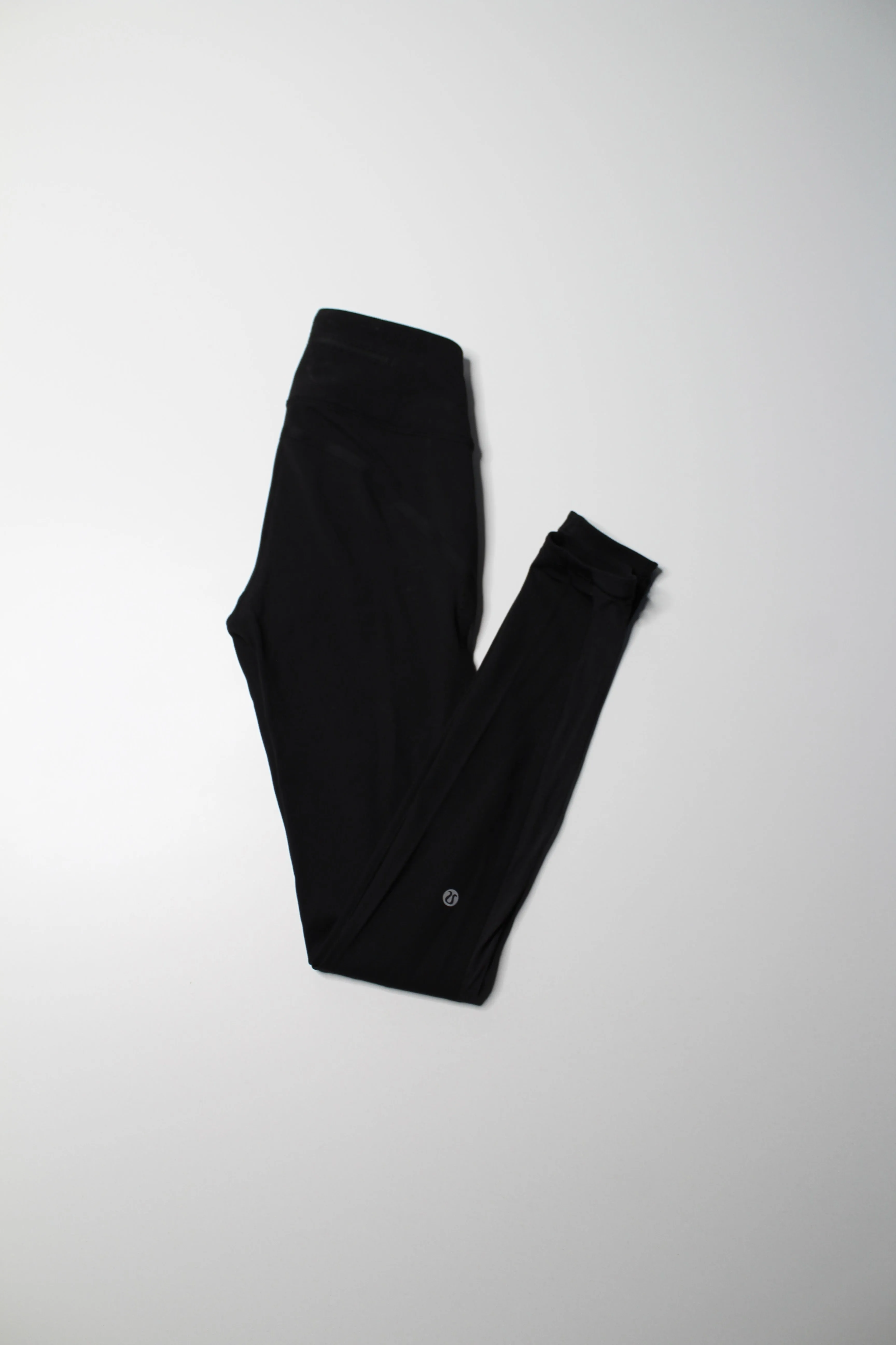 Lululemon black ‘smooth stride’ tights, size 2 (28”) (Full-On Luxtreme)