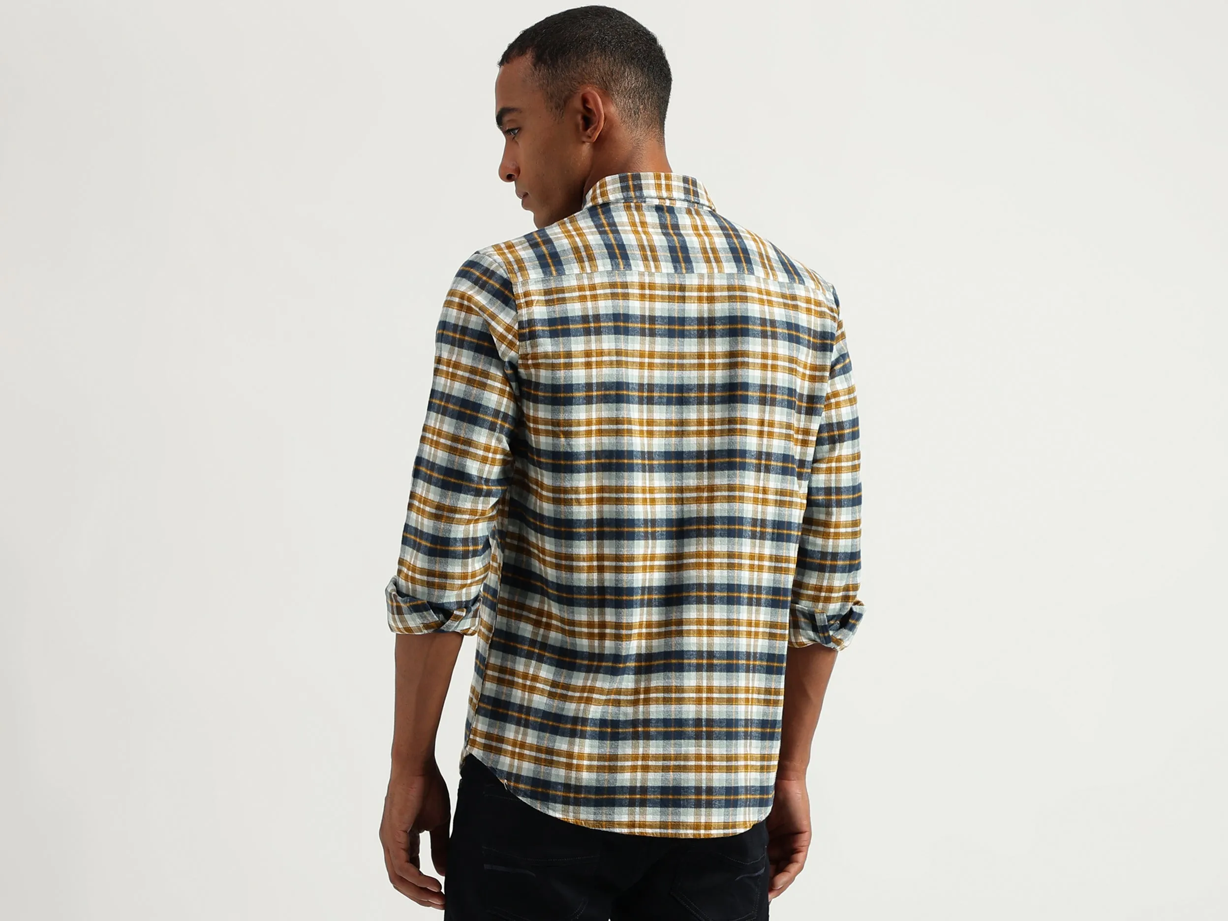 Men's Regular Fit Spread Collar Checked Shirts