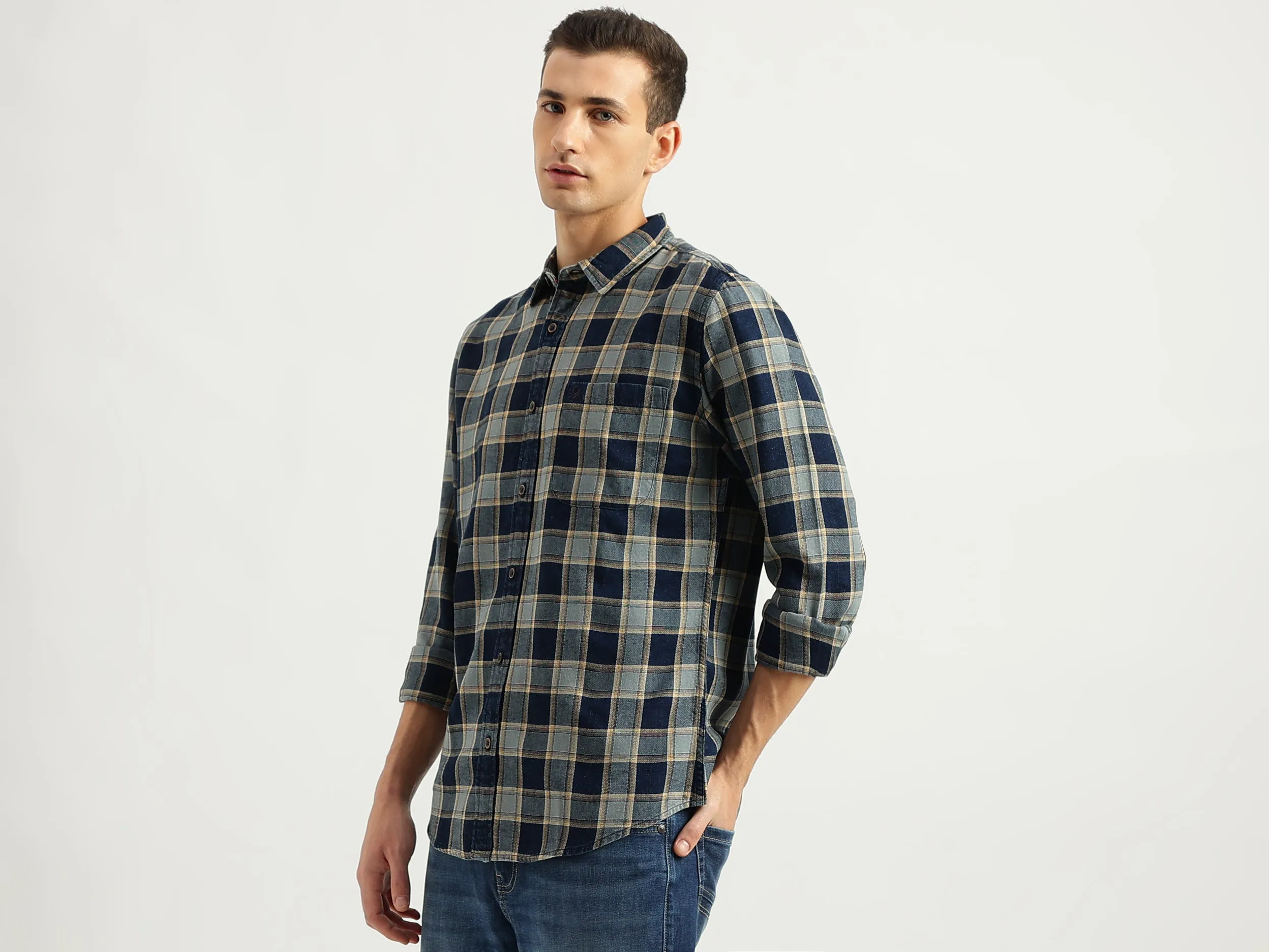 Men's Regular Fit Spread Collar Checked Shirts