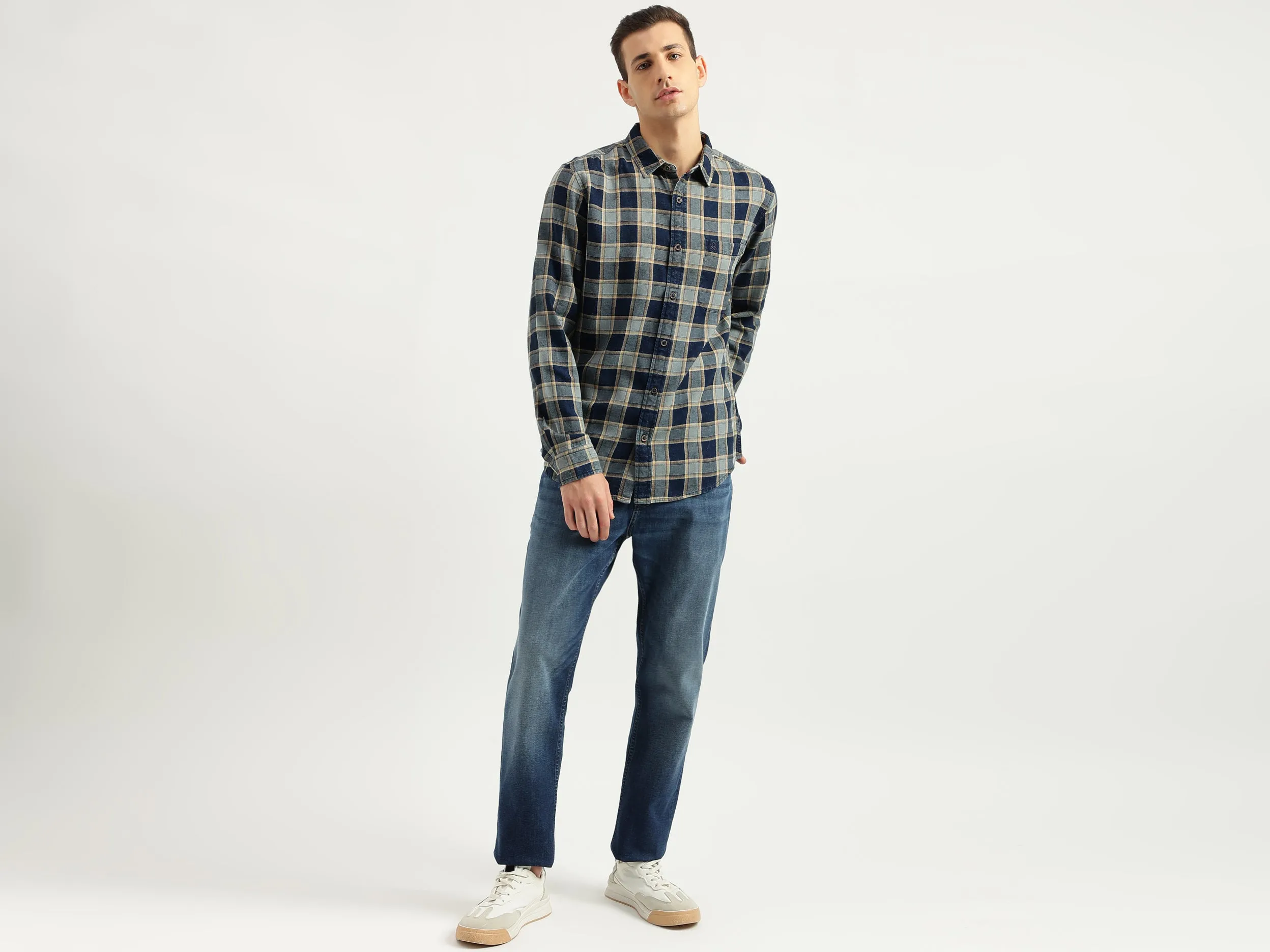 Men's Regular Fit Spread Collar Checked Shirts