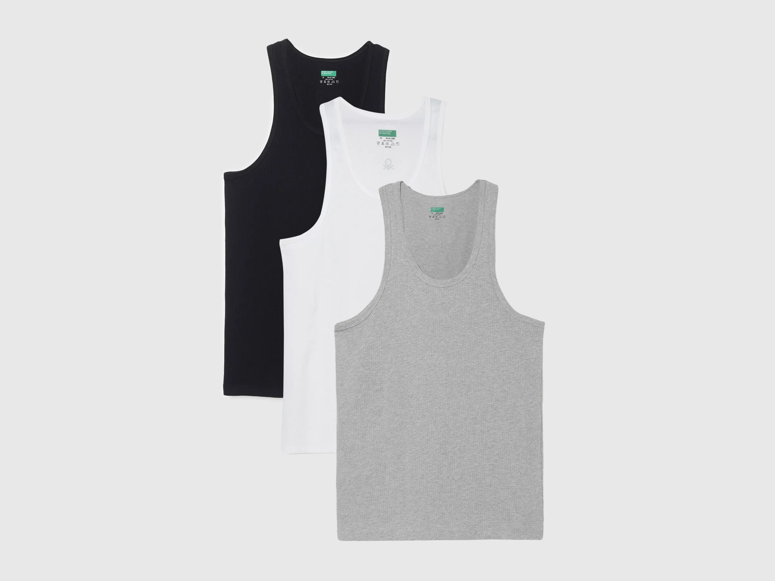 Pack of 3 Regular Fit Round Neck Solid Colour Vest
