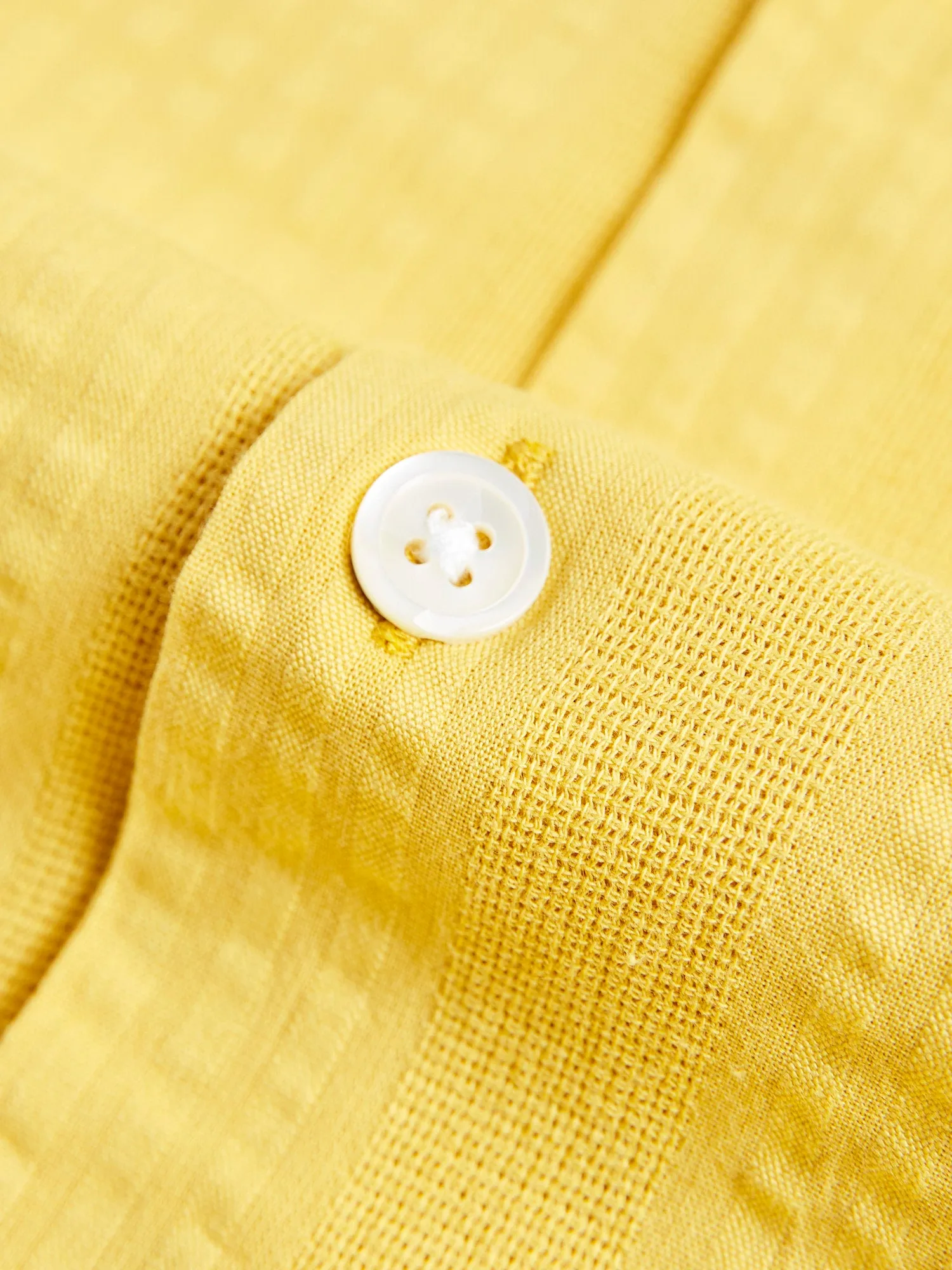 Praia Button-Up Shirt in Sunflower