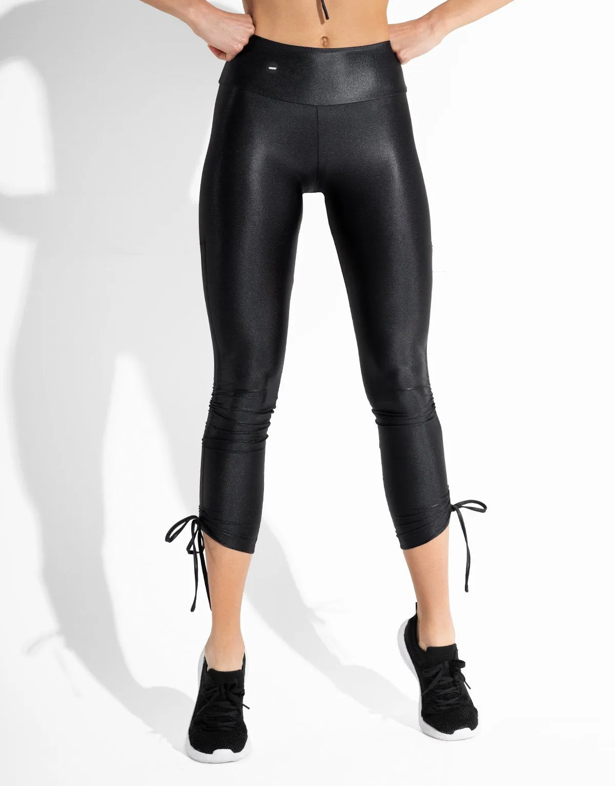 SCRUNCH NOIR