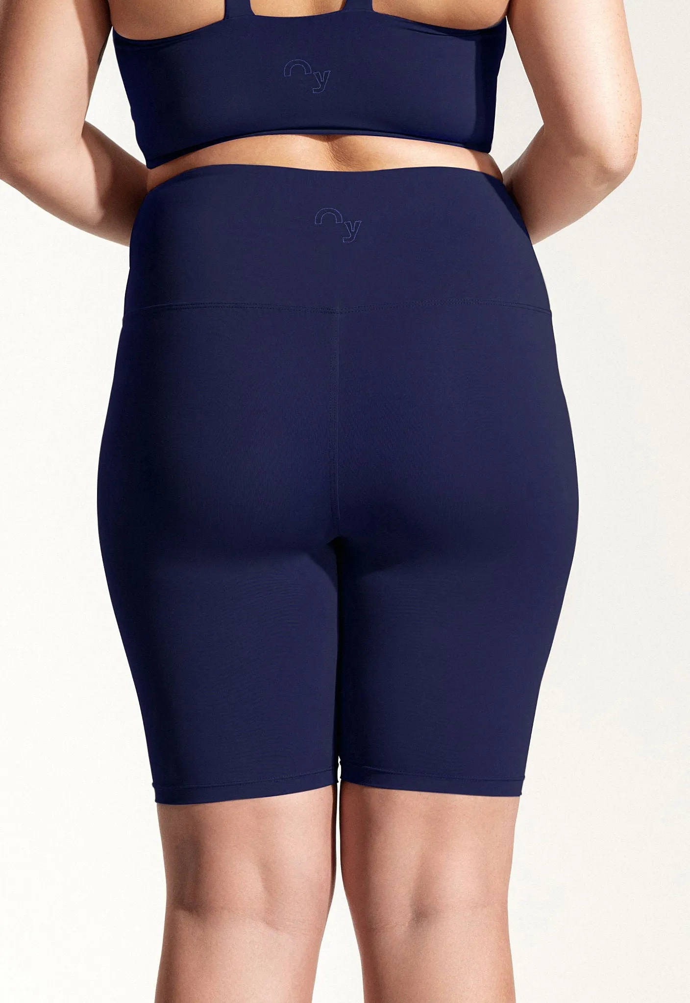 Short Yoga Leggings "Galena " in dark blue