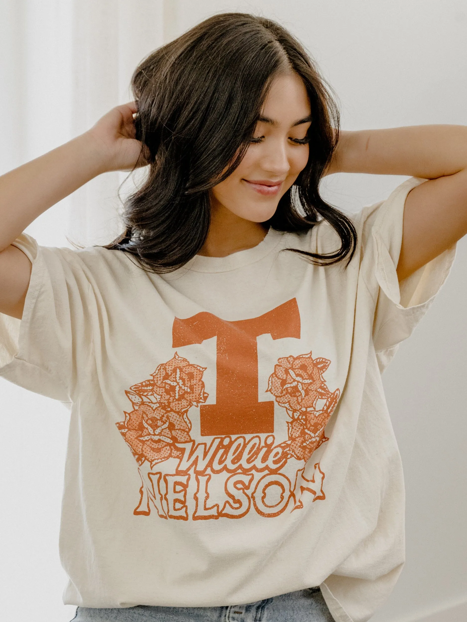 Willie Nelson UT Flowers Off White Thrifted Tee